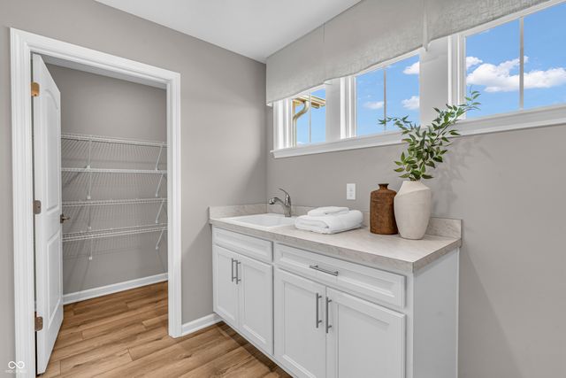 1627 Longleaf Street, Avon, IN 46123