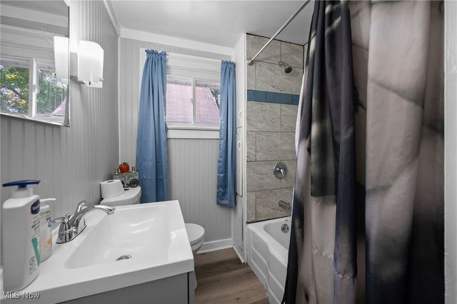 910 Bye Street, Akron, OH 44320