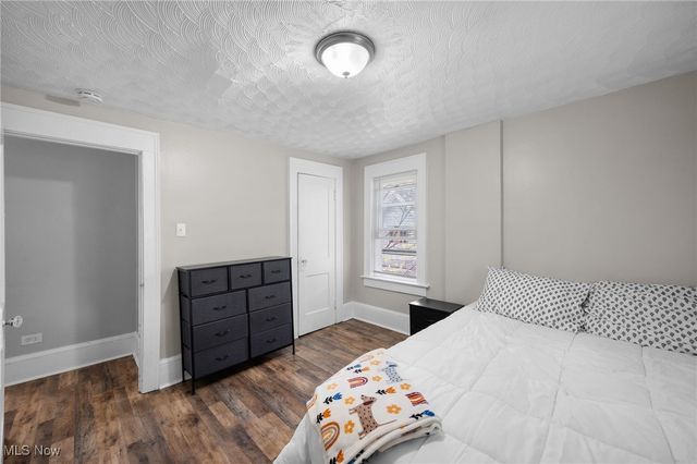 910 Bye Street, Akron, OH 44320