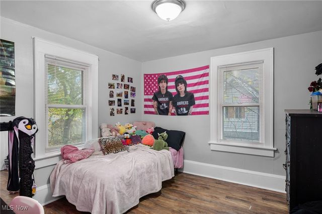 910 Bye Street, Akron, OH 44320