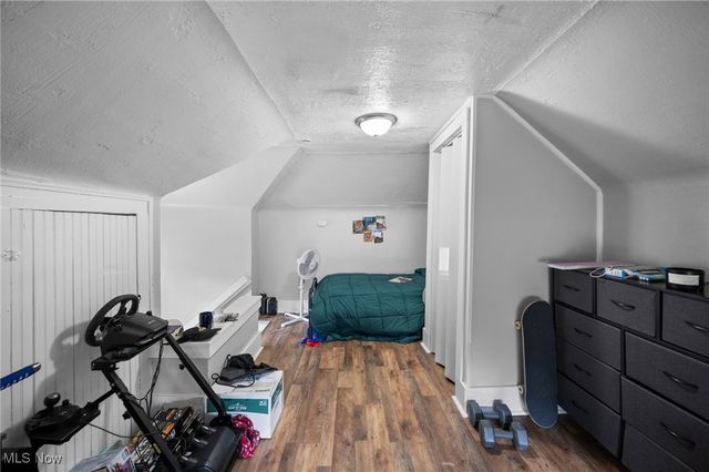 910 Bye Street, Akron, OH 44320