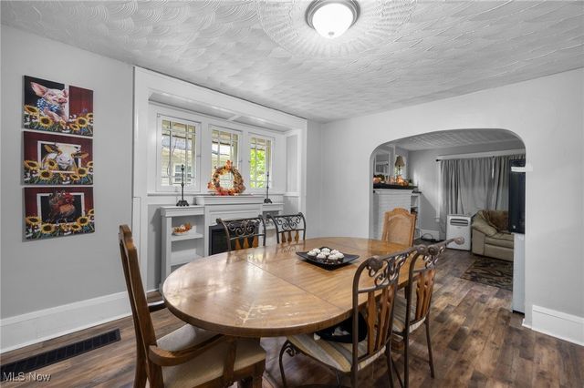 910 Bye Street, Akron, OH 44320