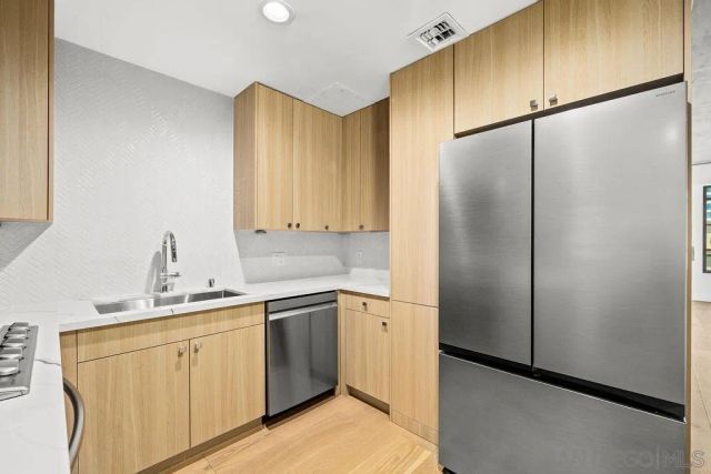 801 Ash St 402, San Diego, CA 92101