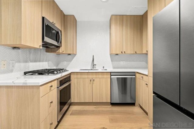 801 Ash St 402, San Diego, CA 92101