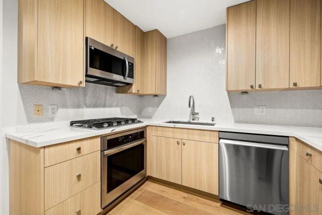 801 Ash St 402, San Diego, CA 92101