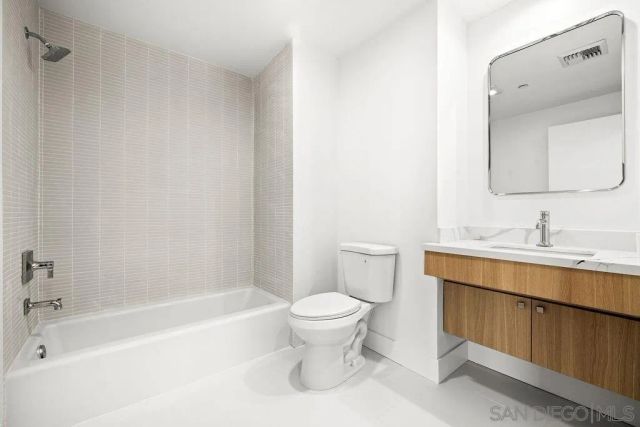 801 Ash St 402, San Diego, CA 92101