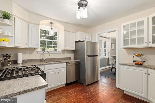 2504 SEMINARY RD, Silver Spring, MD 20910
