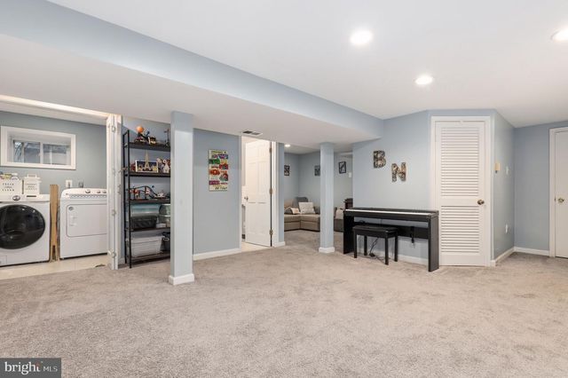 2504 SEMINARY RD, Silver Spring, MD 20910