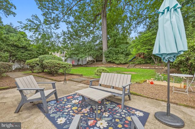 2504 SEMINARY RD, Silver Spring, MD 20910