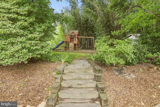 2504 SEMINARY RD, Silver Spring, MD 20910