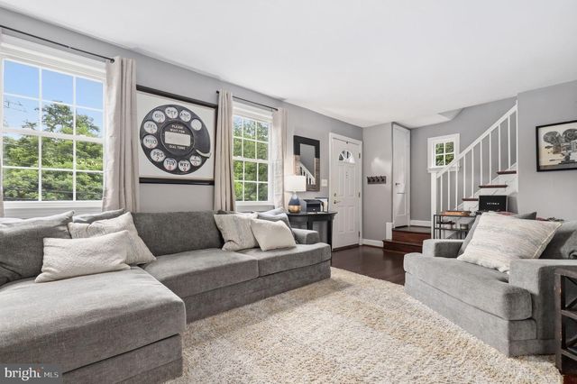 2504 SEMINARY RD, Silver Spring, MD 20910
