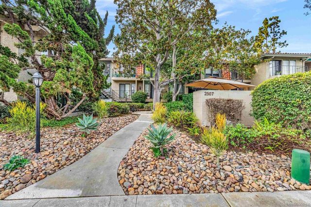 2507 Navarra Dr 202, Carlsbad, CA 92009