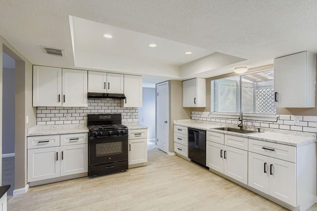 4819 Brooklawn Drive, Houston, TX 77066