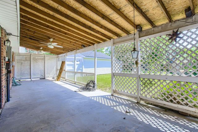 4819 Brooklawn Drive, Houston, TX 77066