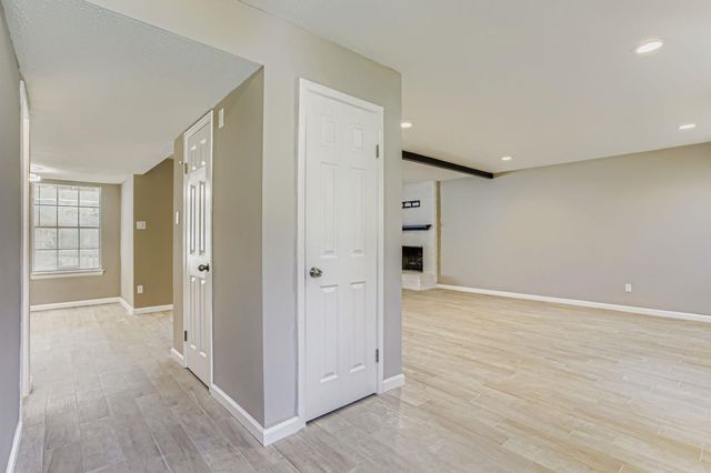 4819 Brooklawn Drive, Houston, TX 77066