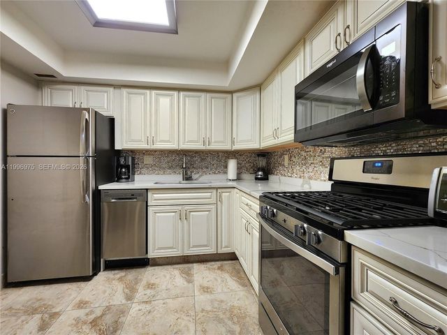 2030 S Ocean Dr 515, Hallandale Beach, FL 33009