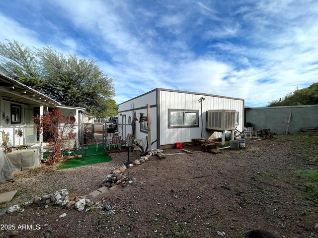 235 W MORRIS Drive, Queen Valley, AZ 85118