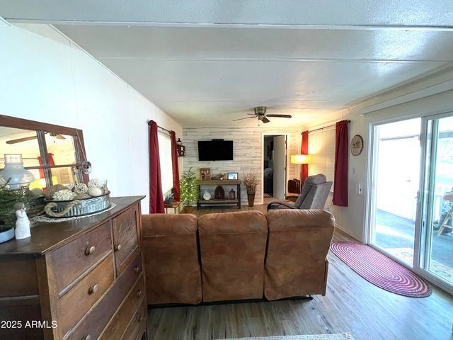 235 W MORRIS Drive, Queen Valley, AZ 85118