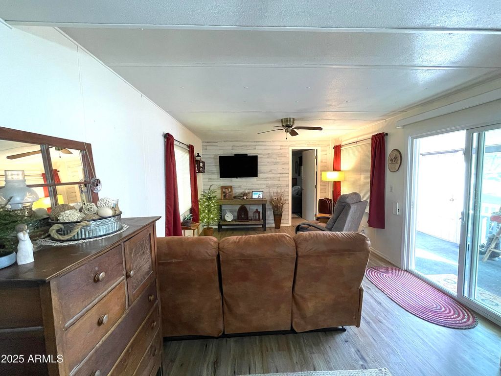 Image 6 of property listing at 235 W MORRIS Drive, Queen Valley, AZ 85118