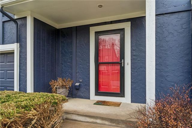 14660 W 141 Street, Olathe, KS 66062