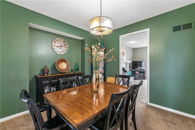 14660 W 141 Street, Olathe, KS 66062