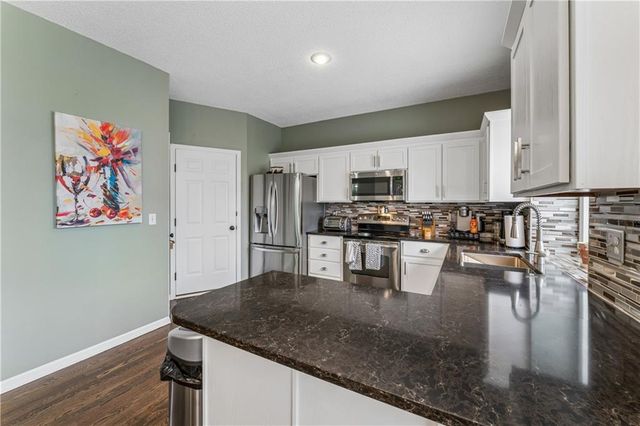 14660 W 141 Street, Olathe, KS 66062