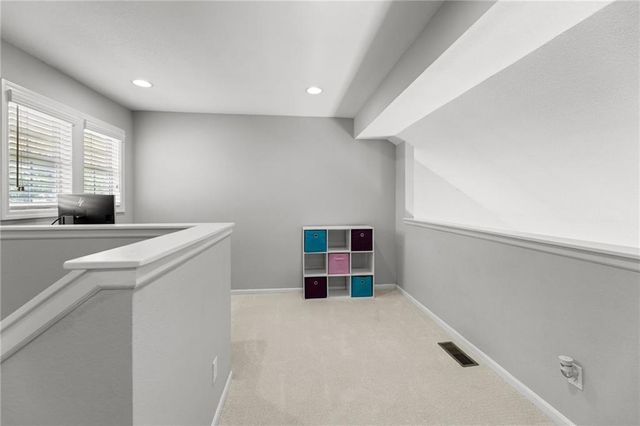 393 W ACORN Street, Gardner, KS 66030