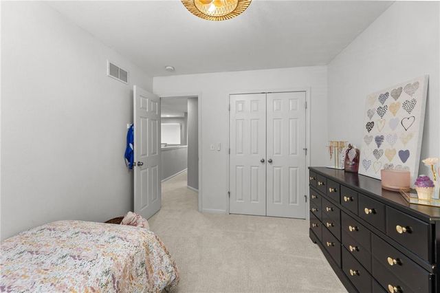 393 W ACORN Street, Gardner, KS 66030