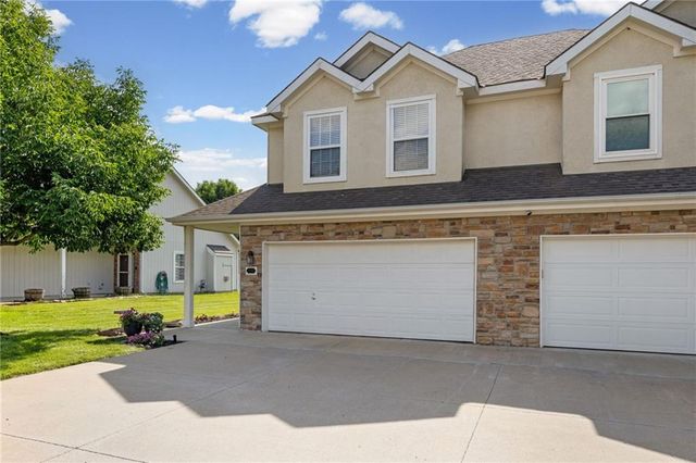 393 W ACORN Street, Gardner, KS 66030