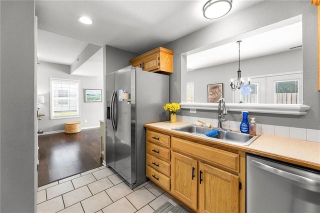393 W ACORN Street, Gardner, KS 66030