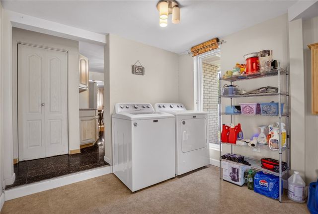 295 Hazel Kirk Rd, Carroll Twp, PA 15063