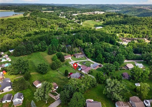 295 Hazel Kirk Rd, Carroll Twp, PA 15063