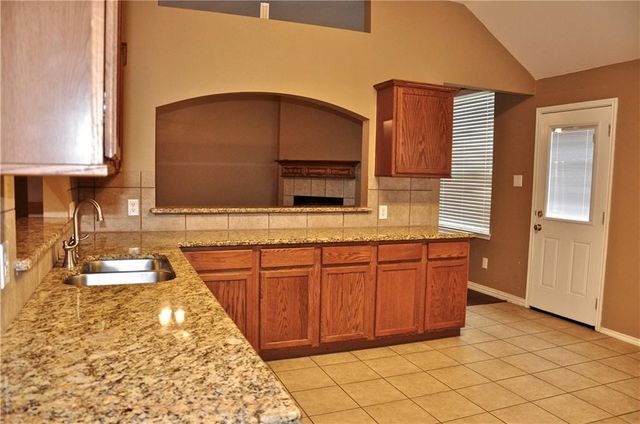 1518 Snow Trail, Lewisville, TX 75077