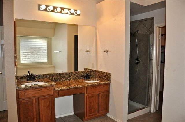 1518 Snow Trail, Lewisville, TX 75077