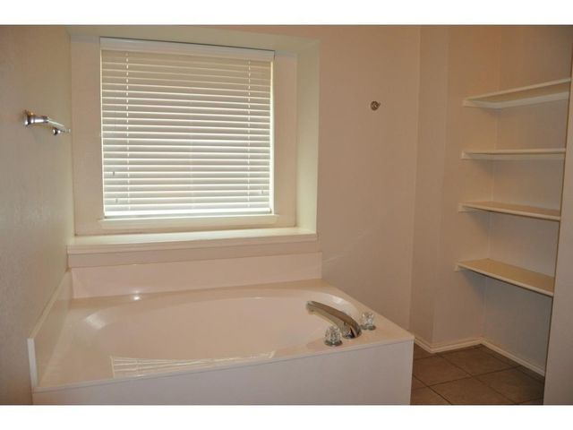 1518 Snow Trail, Lewisville, TX 75077
