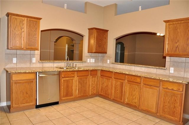 1518 Snow Trail, Lewisville, TX 75077
