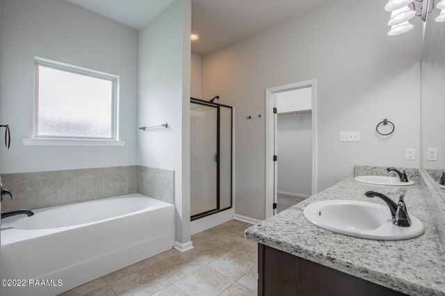 100 Caddo Court, Lafayette, LA 70506