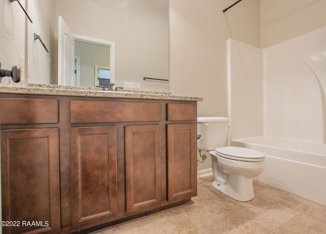 100 Caddo Court, Lafayette, LA 70506