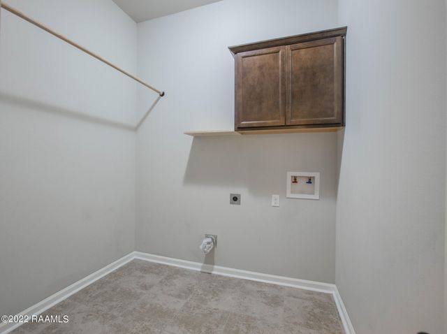 100 Caddo Court, Lafayette, LA 70506