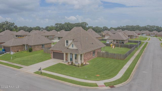100 Caddo Court, Lafayette, LA 70506
