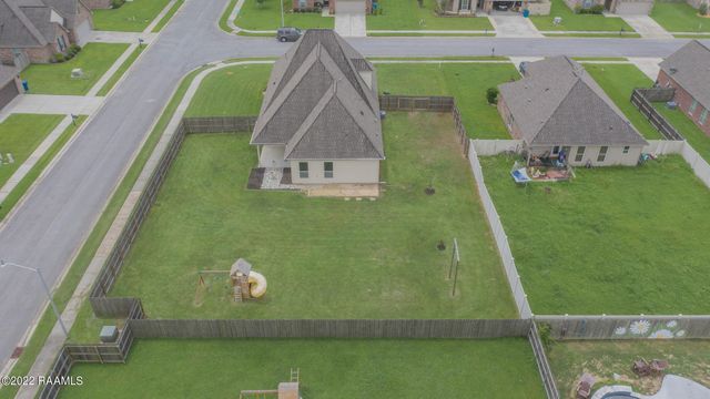 100 Caddo Court, Lafayette, LA 70506