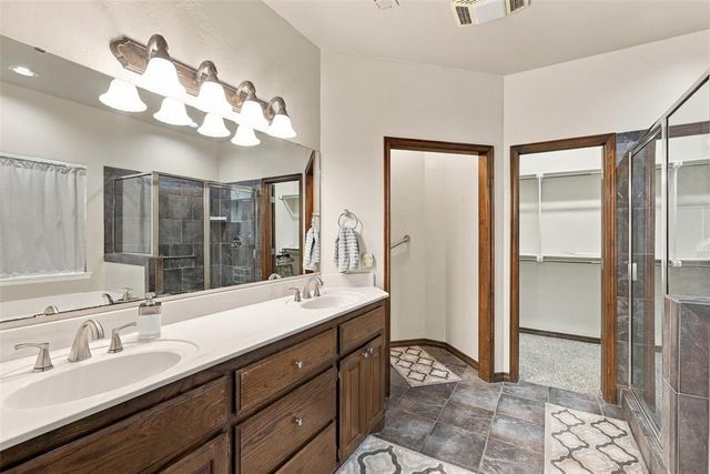 1718 Bridlewood Court, Shawnee, OK 74804