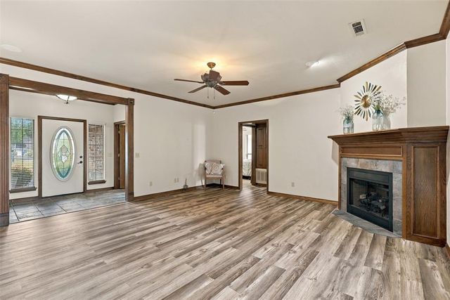 1718 Bridlewood Court, Shawnee, OK 74804
