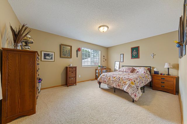 910 8th Avenue SW, Austin, MN 55912
