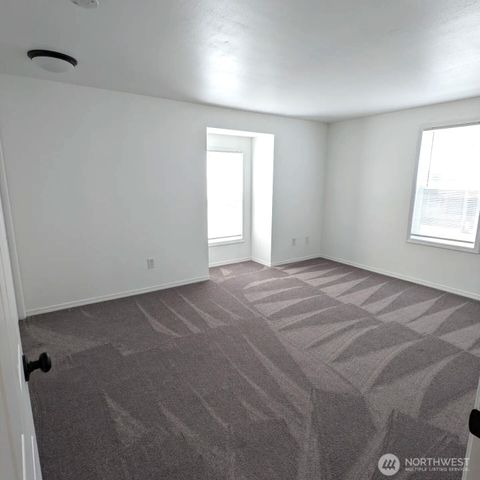 1527 8th Street, Marysville, WA 98270