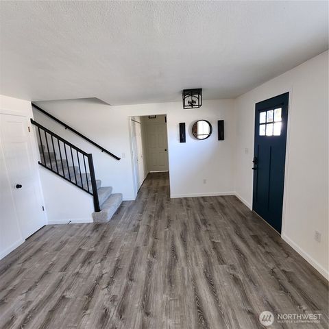 1527 8th Street, Marysville, WA 98270