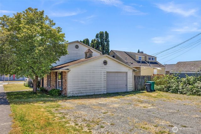 1527 8th Street, Marysville, WA 98270