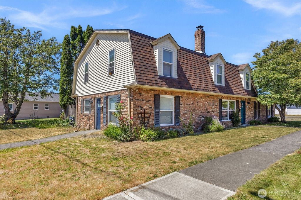 1527 8th Street, Marysville, WA 98270