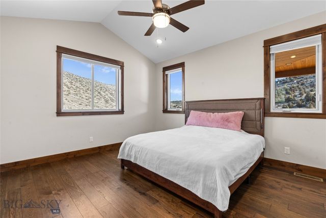 6076 Nixon Gulch Road, Manhattan, MT 59741