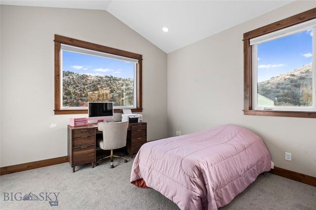 6076 Nixon Gulch Road, Manhattan, MT 59741